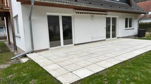 Blick auf die Terrasse - 