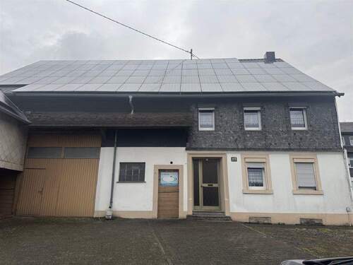 Bild1 - Altes Haus mit riesigen Lagerflächen