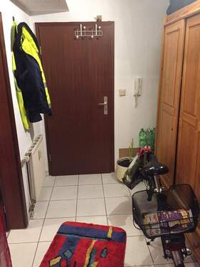 Flur - 2 Zimmer Etagenwohnung zur Miete in Germersheim