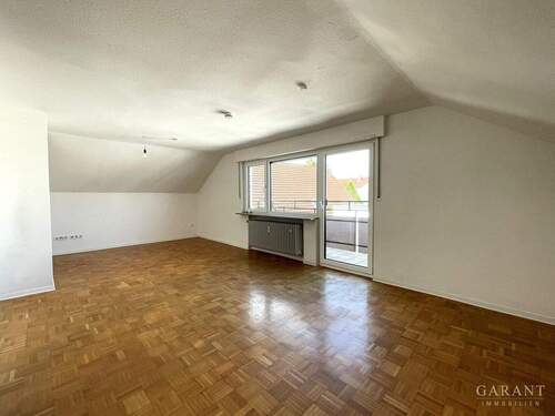 Wohnzimmer - 3 Zimmer Etagenwohnung zur Miete in Hemmingen