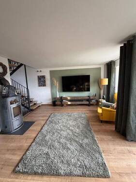 Wohnzimmer - 5 Zimmer Reihenendhaus zum Kaufen in Mönchengladbach