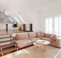 Sonnige Dachgeschosswohnung mit Stil und urbanem Flair im Herzen von Friedrichshain - Berlin