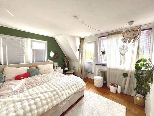 Kinderzimmer /Schlafzimmer mit Zugang zur Dachterrasse auf dem Anbau - 