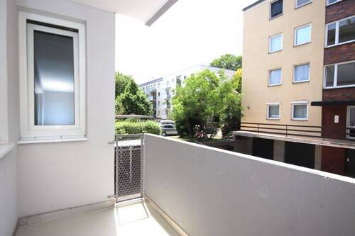 Loggia - 2 Zimmer Etagenwohnung in München