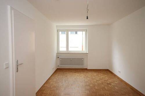 Schlafen - Etagenwohnung mit 53,00 m&sup2; in München zur Miete