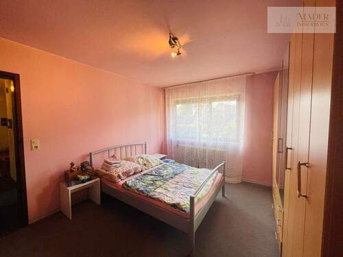 Schlafzimmer EG - 