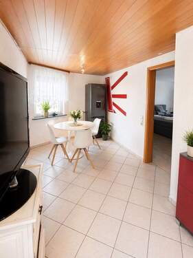 EG: Zimmer - 