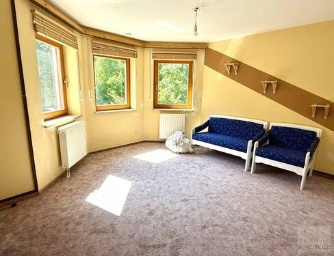 EG: Ihr Raum für Ideen - Mehrfamilienhaus, Wohnhaus mit 136,00 m² in Leutenberg zum Kaufen