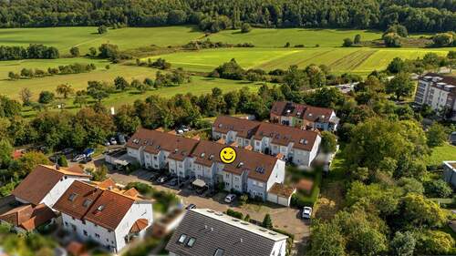 Außenansicht - Perfekt für alle die Freiheit lieben -- Reihenmittelhaus auf der Diezenhalde