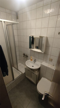 Badezimmer - 1 Zimmer Etagenwohnung zur Miete in Pforzheim