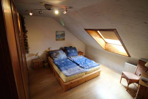 2. Gästezimmer im DG.JPG - 