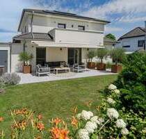 Modernes Energiesparhaus KfW55 in begehrter Lage von Usingen mit Sauna, EBK, Garage und Gartenidylle