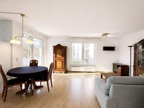 Wohnzimmer - 2 Zimmer Etagenwohnung zum Kaufen in Offenbach