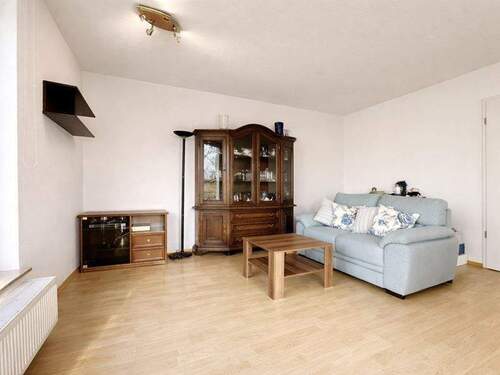 Wohnzimmer - 2 Zimmer Etagenwohnung in Offenbach