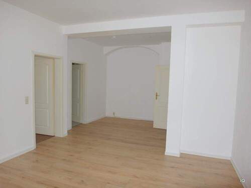 Wohnzimmer - 2 Zimmer Etagenwohnung in Meißen