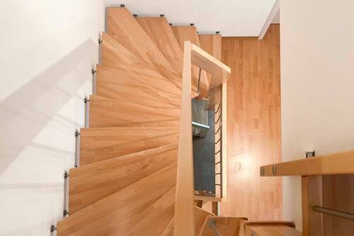 Treppe DHH rechts - 