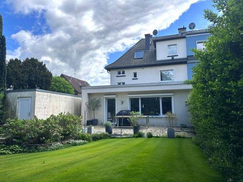 Garten Rückansicht bearbeitet - 7 Zimmer Mehrfamilienhaus, Wohnhaus zum Kaufen in Gelsenkirchen / Buer