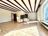 Wohn- und Essbereich - 2 Zimmer Etagenwohnung zur Miete in Kelkheim (Taunus)