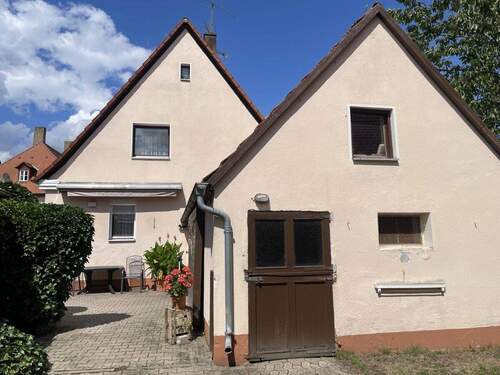 Bild 2 - 4 Zimmer Einfamilienhaus zum Kaufen in Lichtenau-Immeldorf