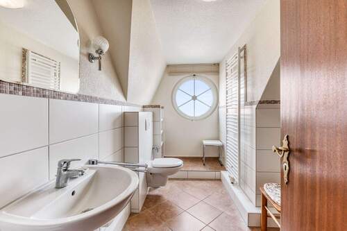 Badezimmer OG FeWo rechts - 