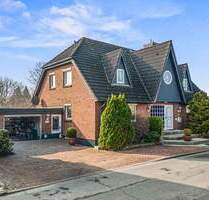 Im schönen Dorf Stein: Einfamilienhaus hinter dem Deich