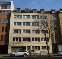 EXKLUSIV SANIERT IN 3. EIGENTÜMERGENERATION 3-FACH-KFF GAS-ZH AUS 2016 BALKONE GARTEN DOPPELGARAGE - Düsseldorf Mörsenbroich