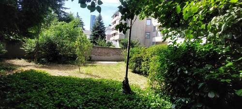 Garten - Mehrfamilienhaus, Wohnhaus in Düsseldorf