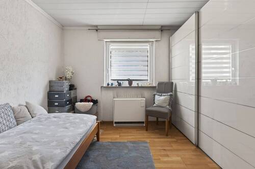 Arbeitszimmer EG - Mehrfamilienhaus, Wohnhaus mit 245,00 m&sup2; in Karlsruhe / Wolfartsweier zum Kaufen