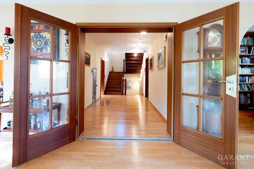 Flur/Wohnen - 8 Zimmer Einfamilienhaus in Bad Reichenhall