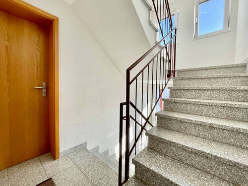 sehr gepflegt und sauber - 9 Zimmer Mehrfamilienhaus, Wohnhaus in Welzheim