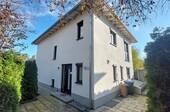 Außenansicht des Einfamilienhauses - 