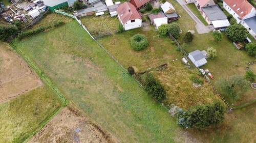 004020156800_302_298_12092023184654577 - Einfamilienhaus mit großem sonnigen Grundstück!