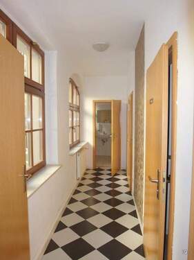 Flur mit Zugang zu den WC`s - 