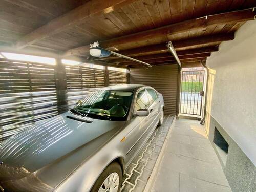 Carport mit Rolltor - 