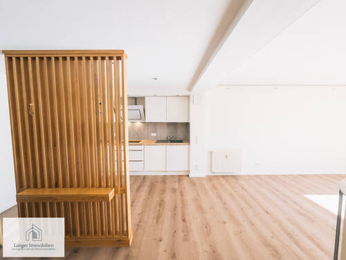 Titelbild - Hochwertige und provisionsfreie Souterrain Wohnung am fuße der Burg