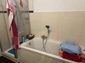 Badezimmer mit Dusche - 