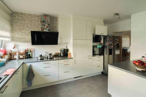 Küche - 6 Zimmer Etagenwohnung in Aichwald