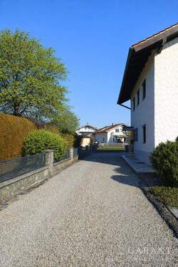 Einfahrt - 5 Zimmer Einfamilienhaus zum Kaufen in Altenmarkt