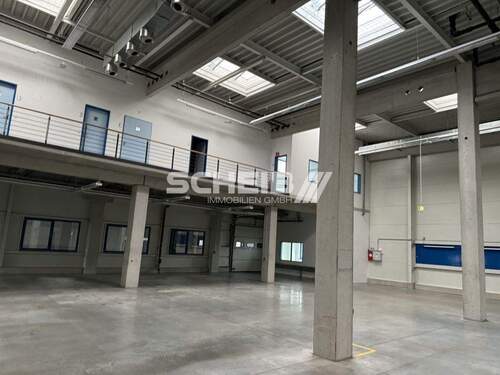 mit Oberlicht - Halle zum Kaufen in Crailsheim