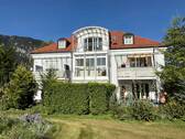 Hausansicht - Charmante 2-Zimmer-Wohnung im Erdgeschoß eines gepflegten Mehrfamilienhauses in Bad Reichenhall