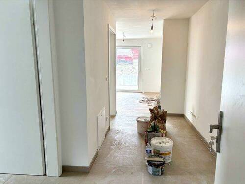 Flur - 2 Zimmer Etagenwohnung zur Miete in Malsch