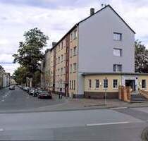 Platz für Ihre Ideen und Ihren Betrieb: Modernisiertes Haus mit leerstehender Gewerbeeinheit. - Gelsenkirchen Erle