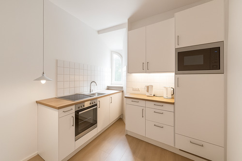 Küchenbeispiel nach Sanierung - 5 Zimmer Etagenwohnung in Berlin