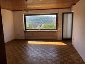 Bild 1 - 4-Zimmer Wohnung - 810,00&nbsp;EUR Kaltmiete, ca.&nbsp; 93,00&nbsp;m&sup2;&nbsp;Wohnfl&auml;che