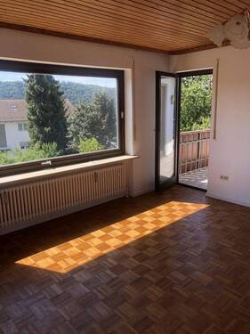 Bild 2 - 4 Zimmer Etagenwohnung zur Miete in Bayern - Eichstätt - Landershofen