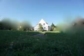 Ansicht vom Garten - + + Leben in Fallersleben auf fast ca. 800m² Grundstück + + Sanierungsobjekt, Umbau, Anbau, viele Möglichkeiten + +