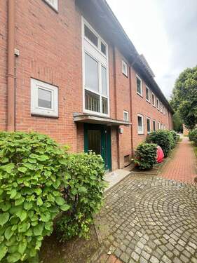 Hausansicht - Neues Jahr - neues Wohnglück - 2 Zimmer zum 16.01.2026