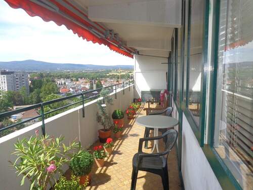 Panoramablick - Wohnen mit Aussicht - 390.000,00&nbsp;EUR Kaufpreis, ca.&nbsp; 91,00&nbsp;m&sup2;&nbsp;Wohnfl&auml;che