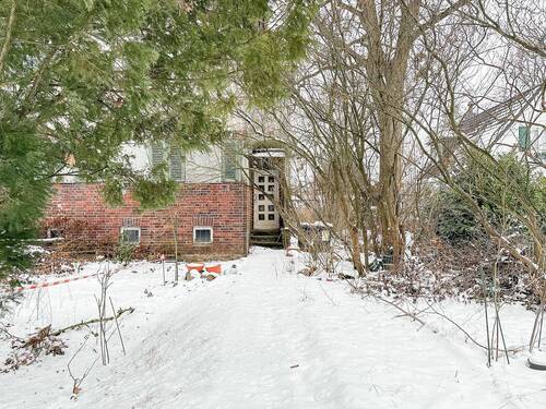 Hauseingang - Grundstück in Hannover