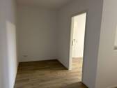 Kleiderschrank - 
